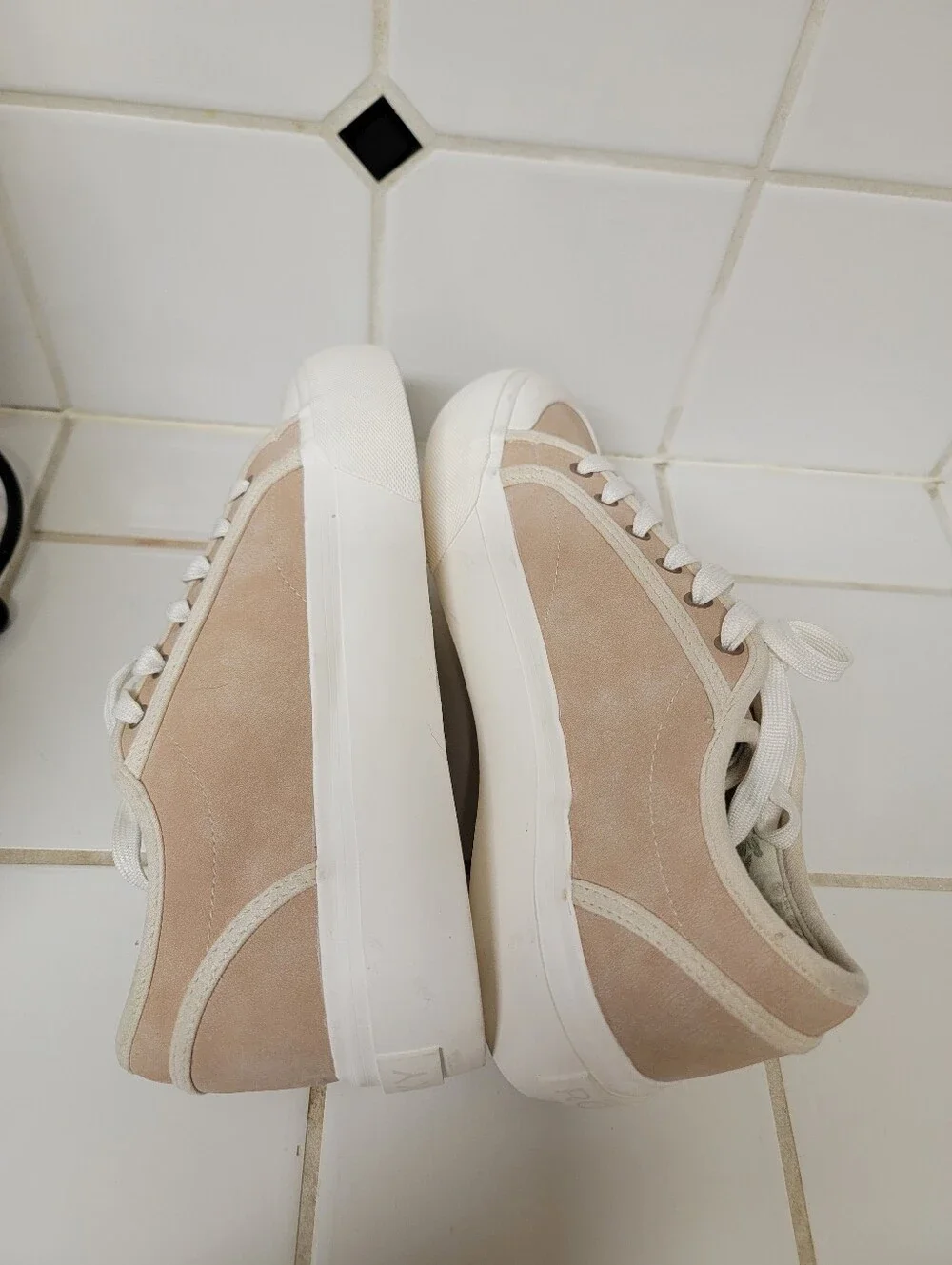 Roxy Tan Canvas Lace-Up Sneakers